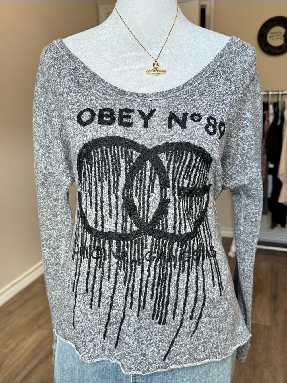 Obey No. 89 Gray 2012 Women’s Small Fall Graphic Long Sleeve Top
